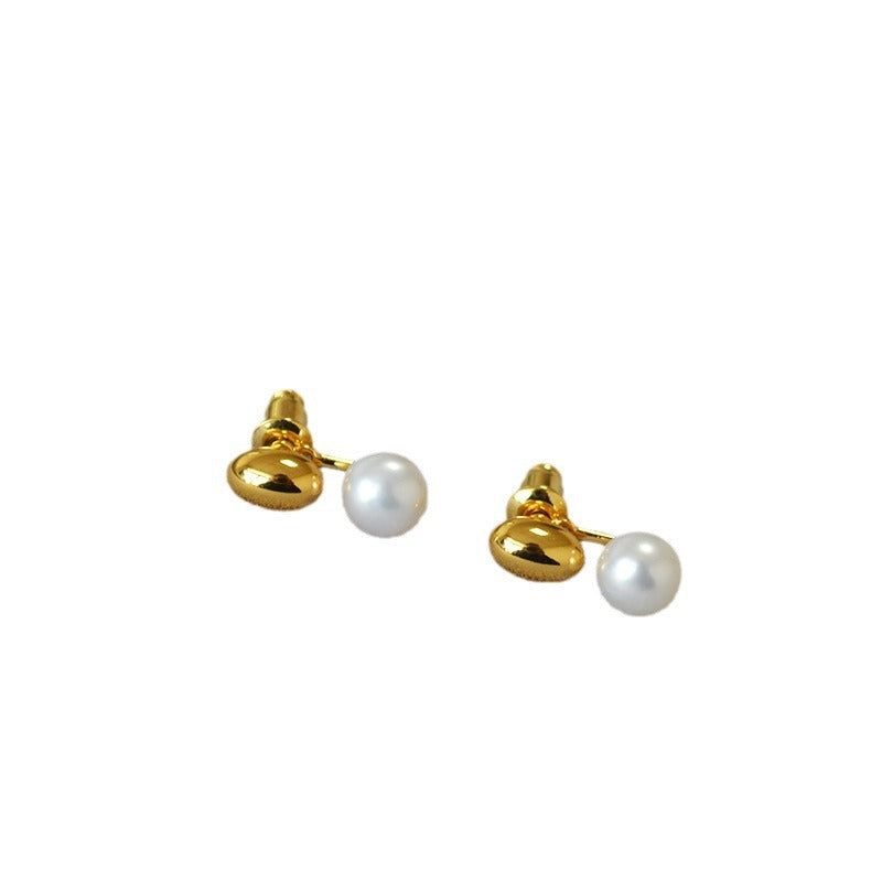 Beautiful Gold Earring with Unique Style