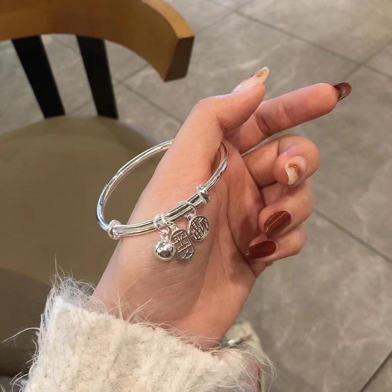 Romantic Bracelet for Special Moments