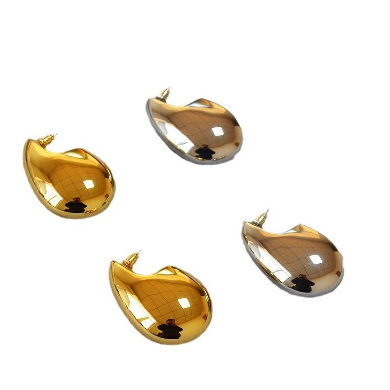 Beautiful Gold Earring with Unique Style