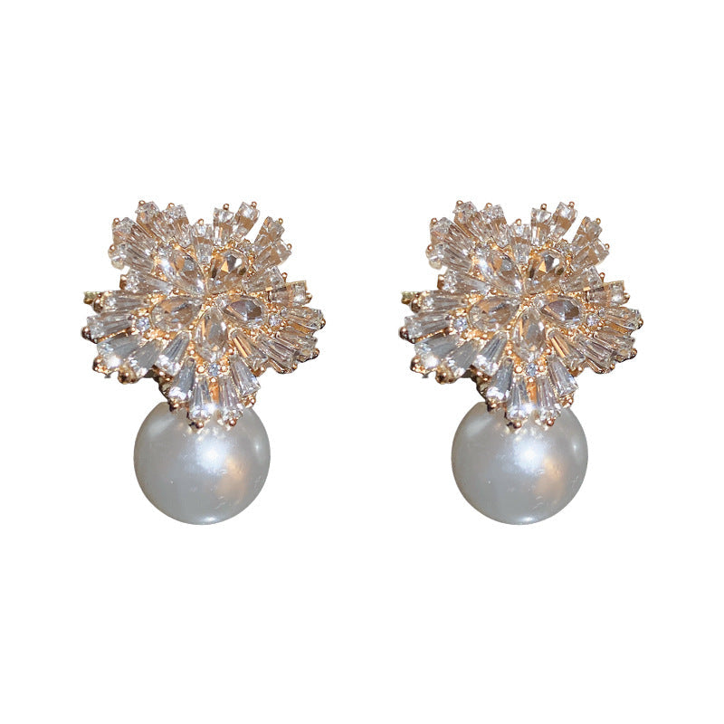 Beautiful Pearl Earring with Unique Style