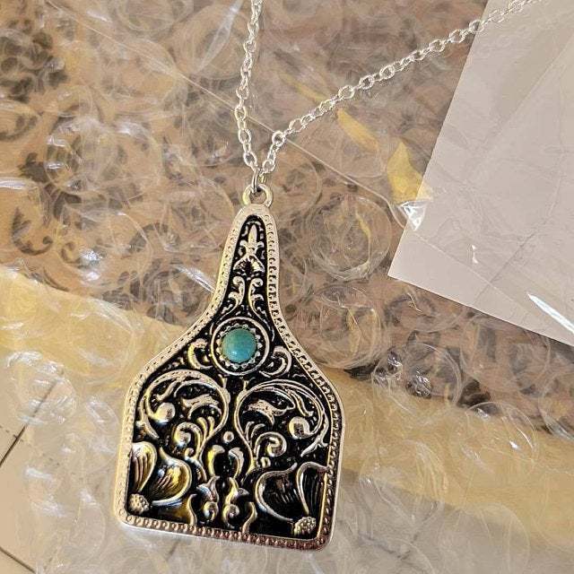 Classic Necklace with Timeless Appeal