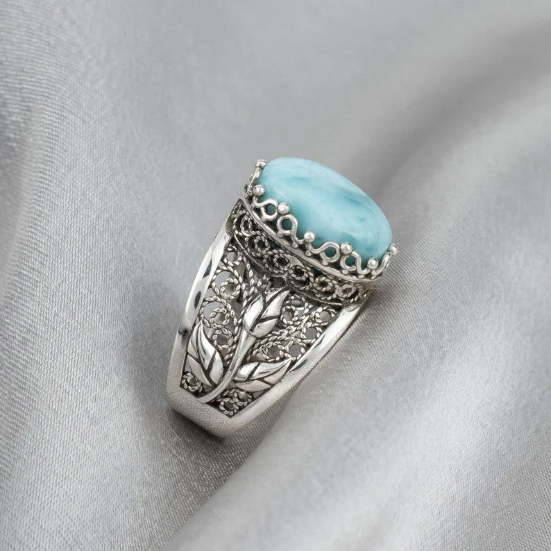 Classic Ring with Timeless Appeal