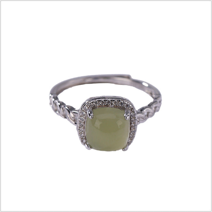 Classic Silver Bracelet with Timeless Appeal