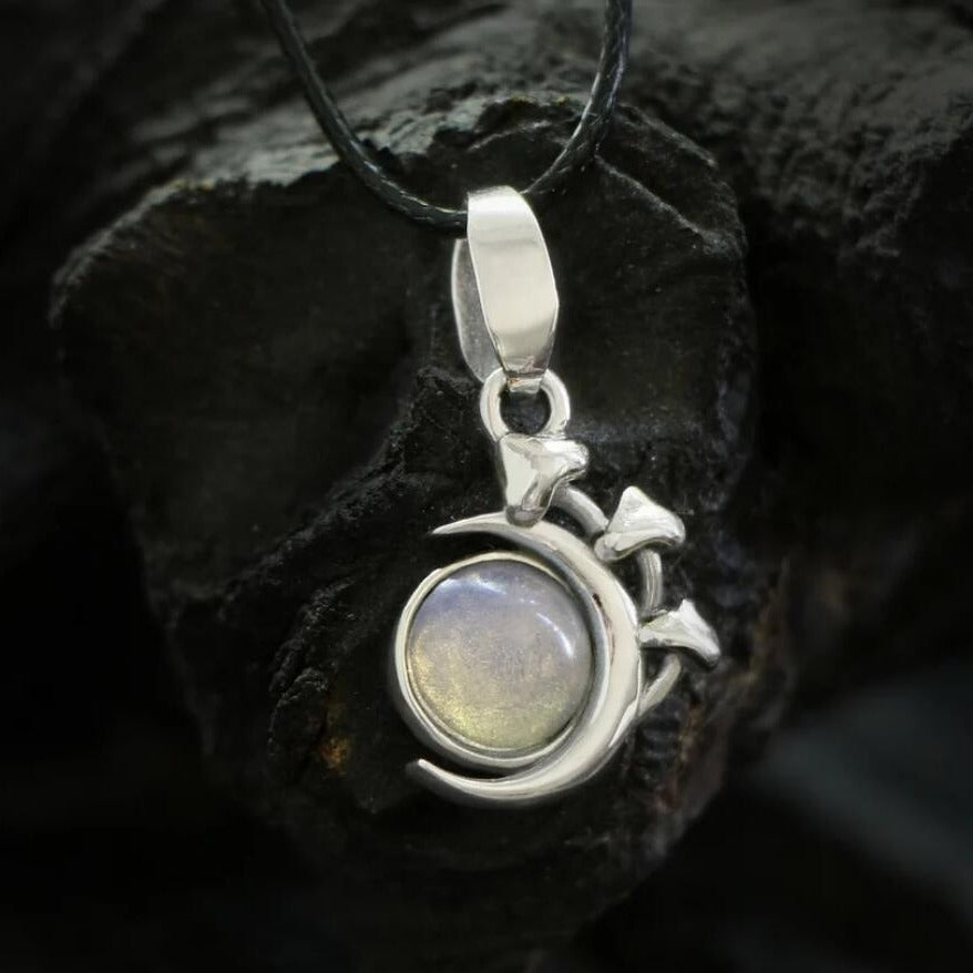 Classic Necklace with Timeless Appeal