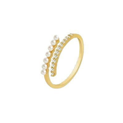Classic Pearl Ring with Timeless Appeal