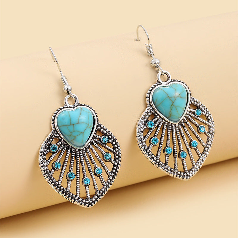 Charming Earring for Any Occasion