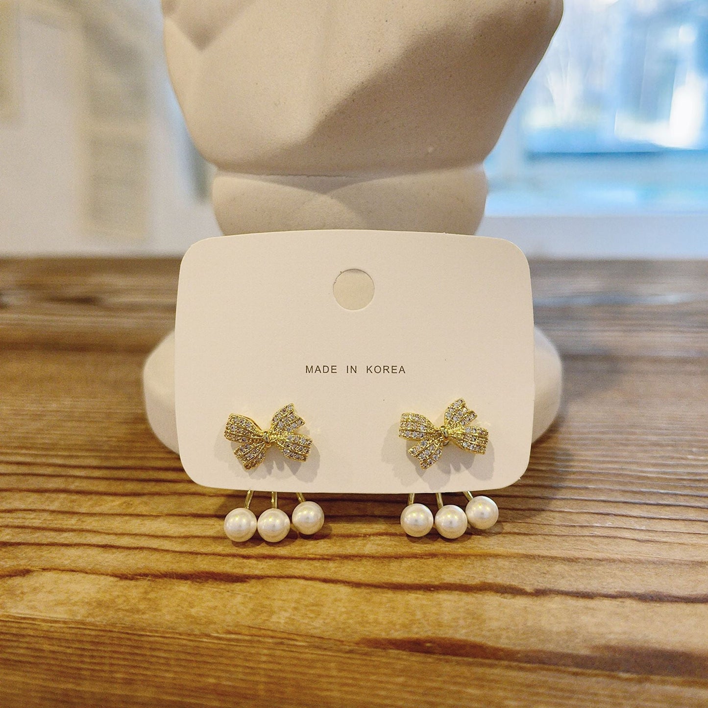 Stunning Pearl Earring for Daily Wear