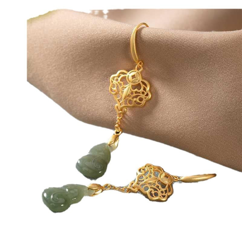 Elegant Gold Earring for Every Occasion