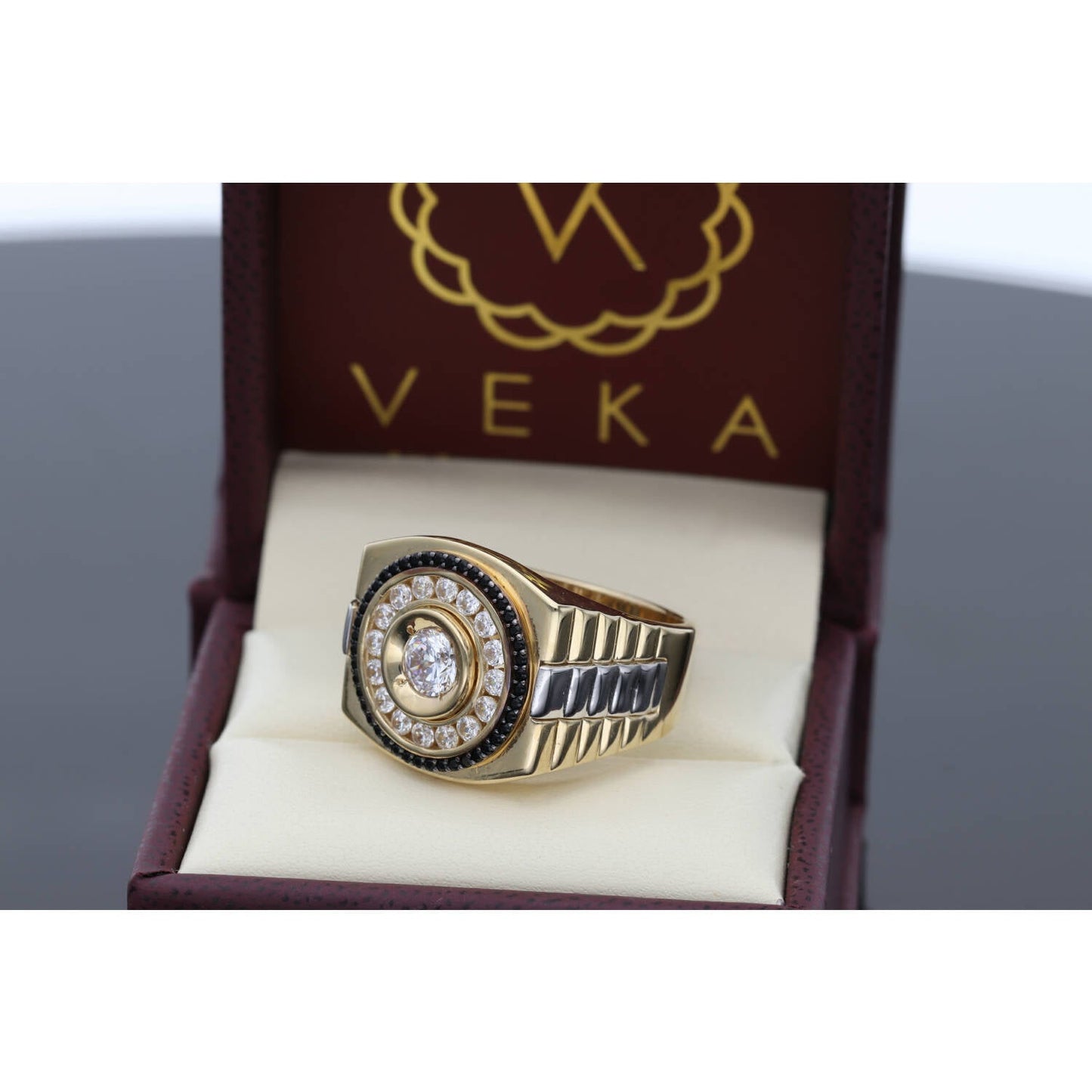 Stunning Ring for Daily Wear