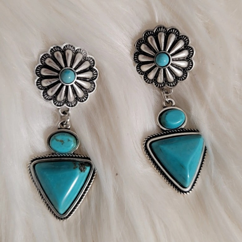 Vintage Handmade Silver Earring