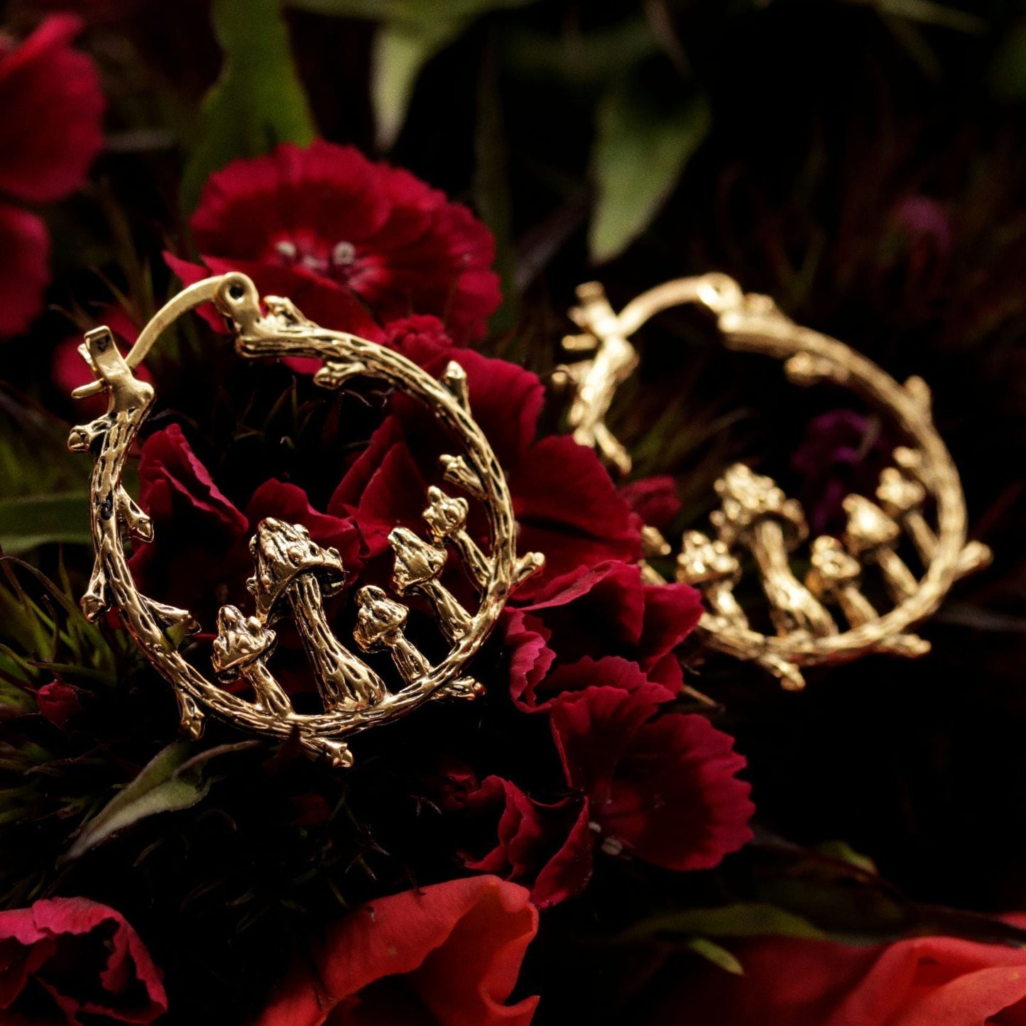 Elegant Gold Earring for Every Occasion