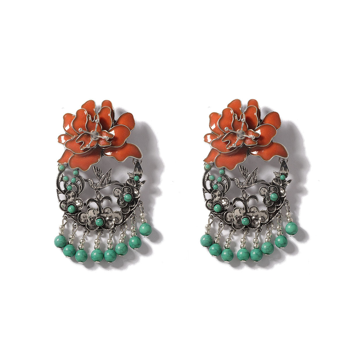 Charming Earring for Any Occasion