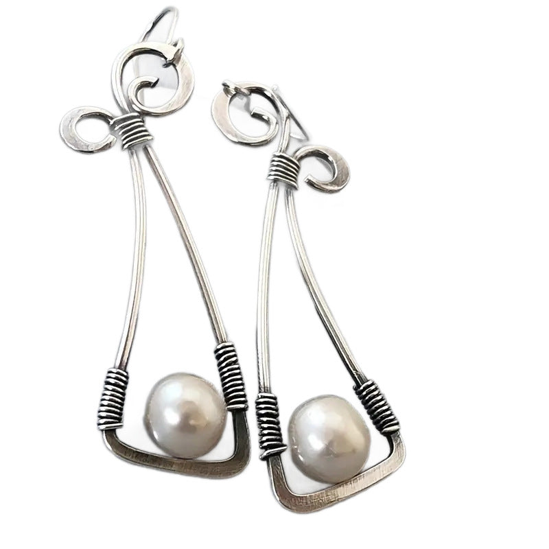 Beautiful Pearl Earring with Unique Style