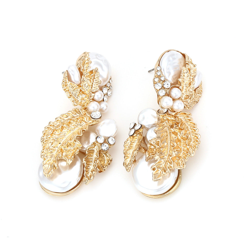 Romantic Pearl Earring for Special Moments