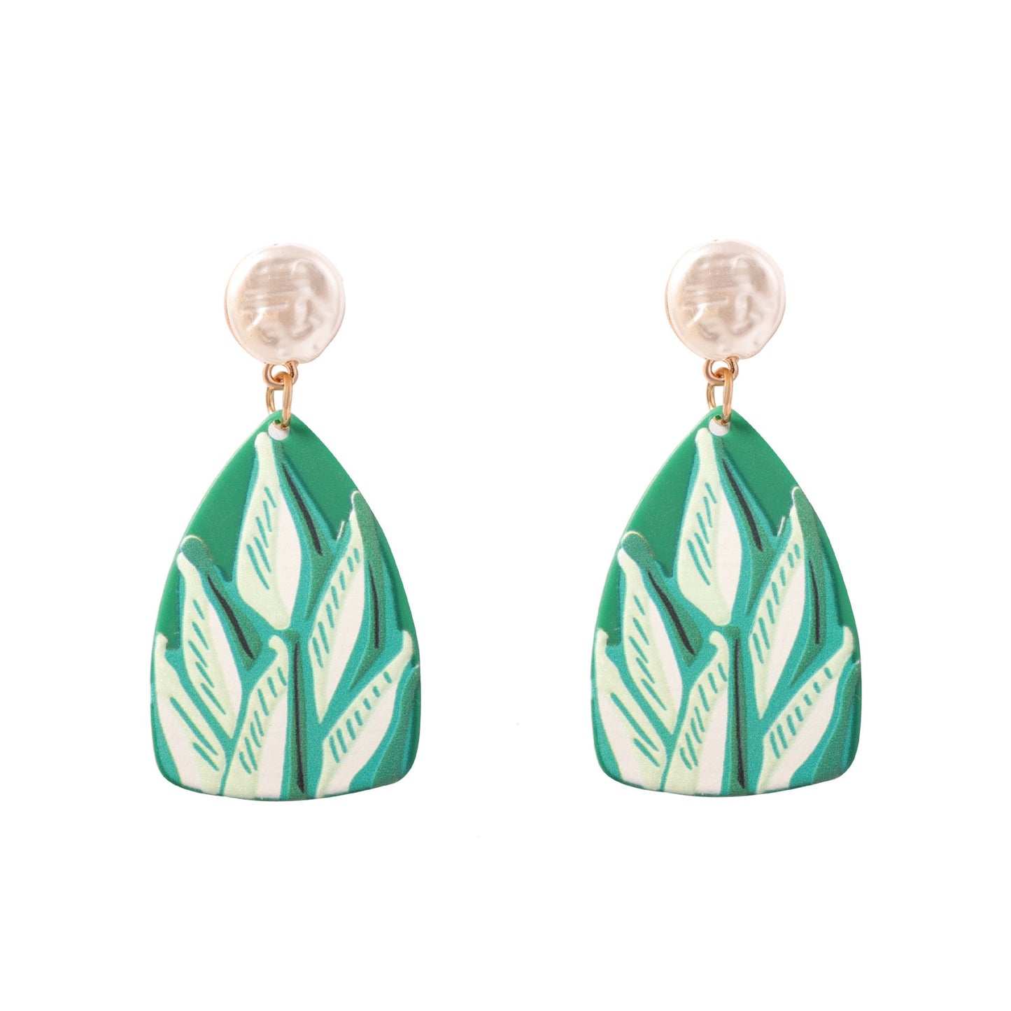 Classic Pearl Earring with Timeless Appeal