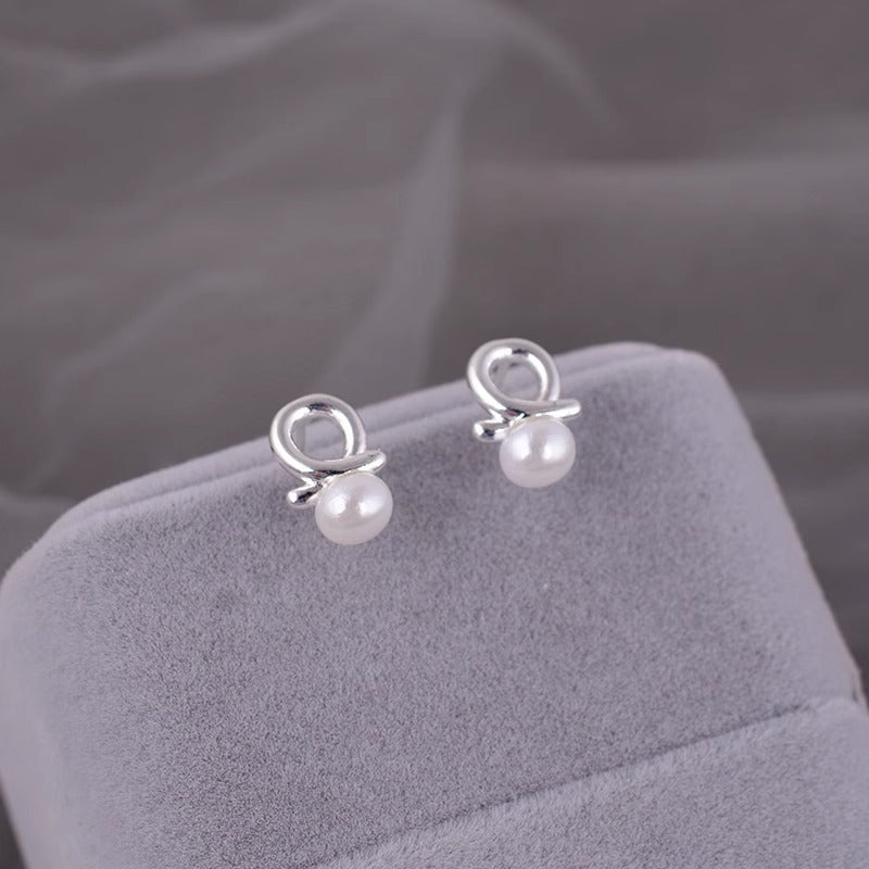Stunning Pearl Earring for Daily Wear