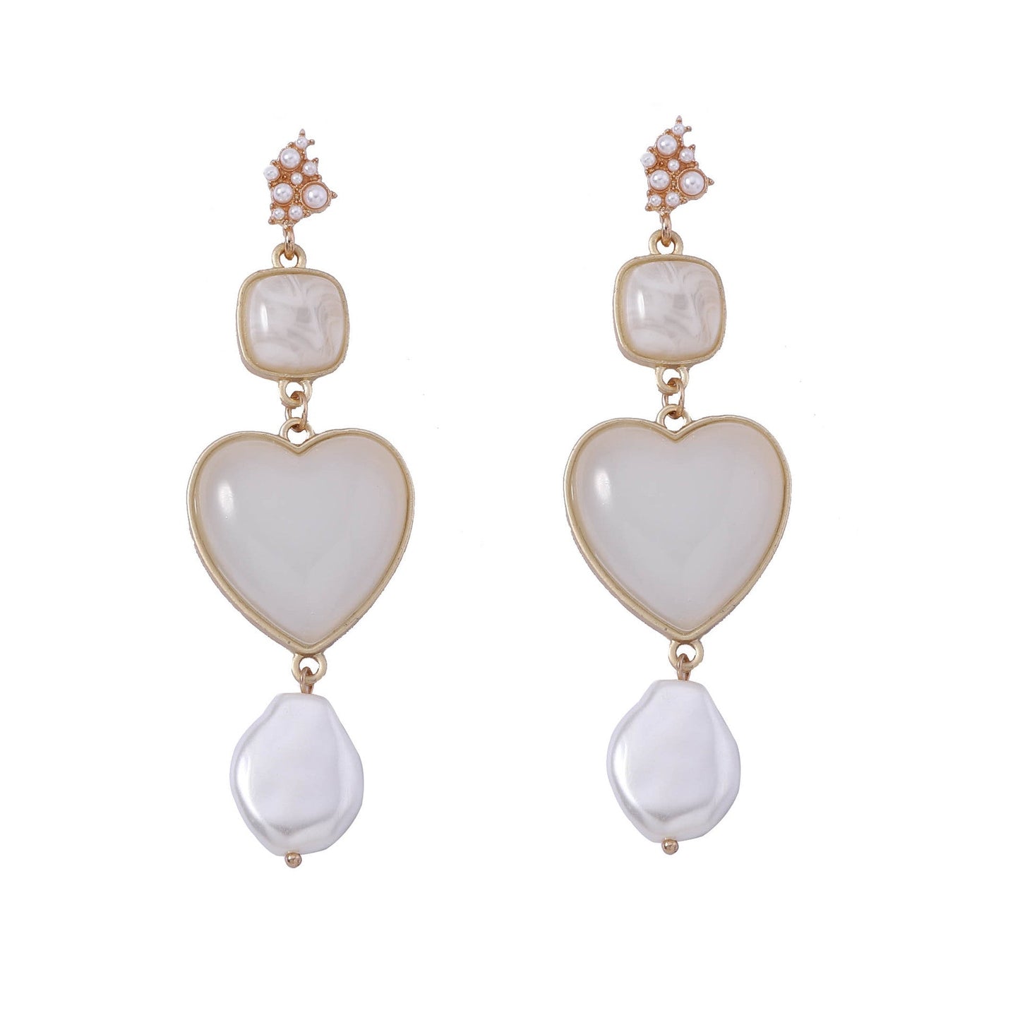 Stunning Pearl Earring for Daily Wear