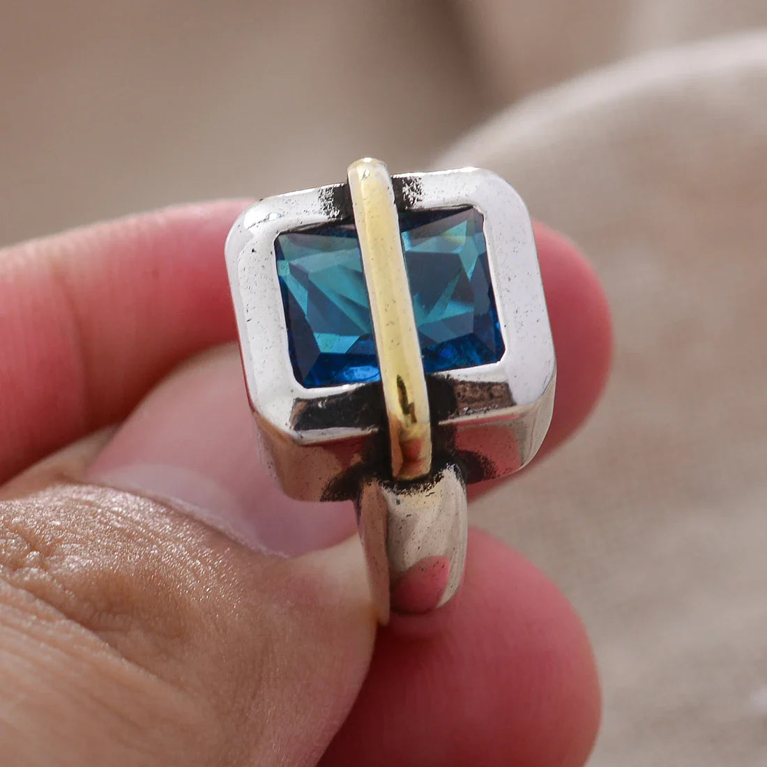 Charming Silver Ring for Any Occasion
