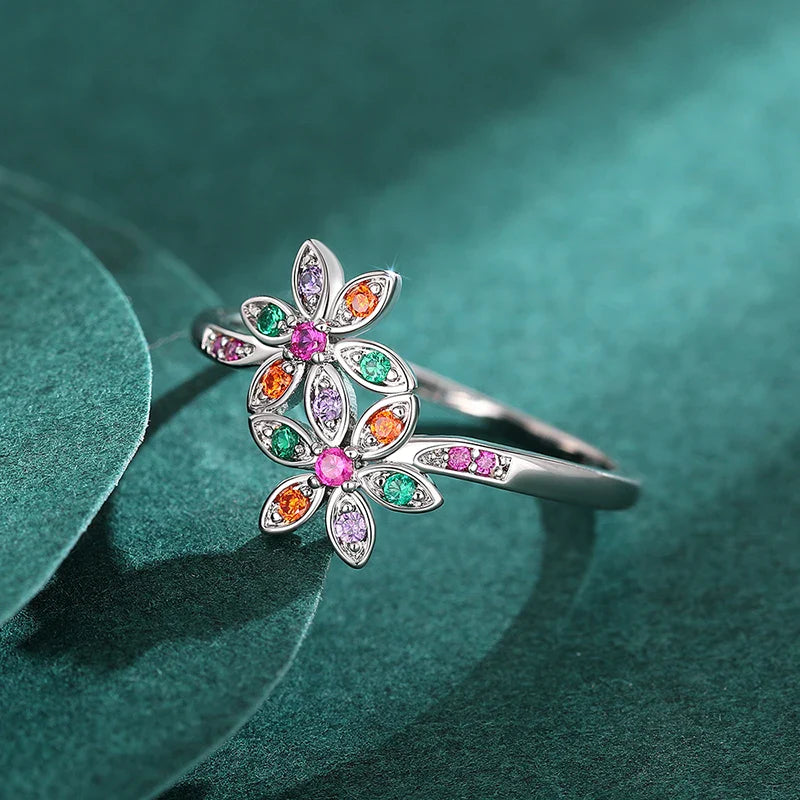 Classic Silver Ring with Timeless Appeal