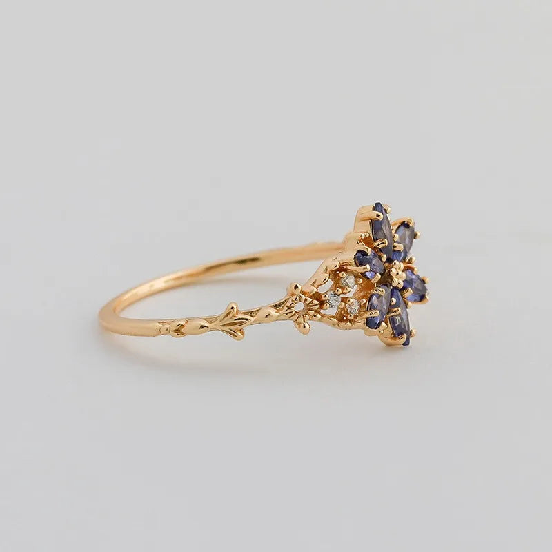 Stunning Gold Ring for Daily Wear