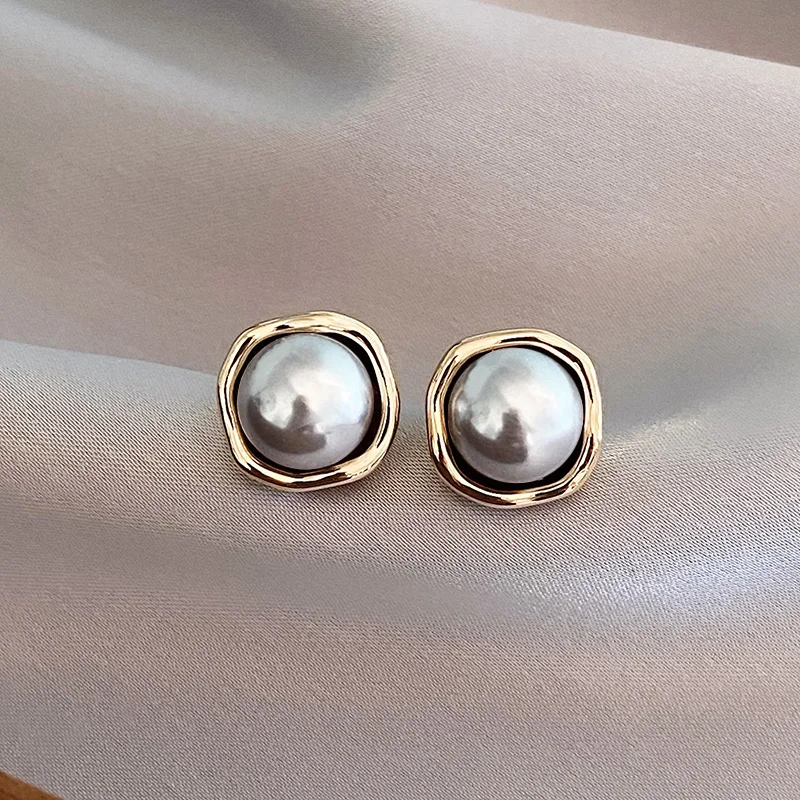 Elegant Pearl Earring for Every Occasion