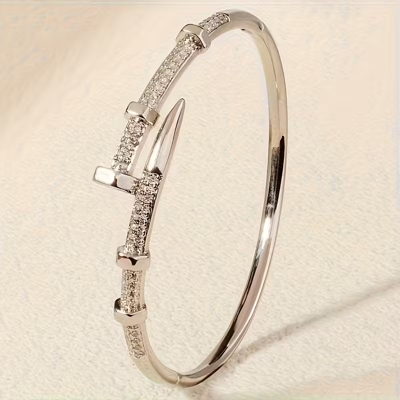 Elegant Gold Bracelet for Every Occasion