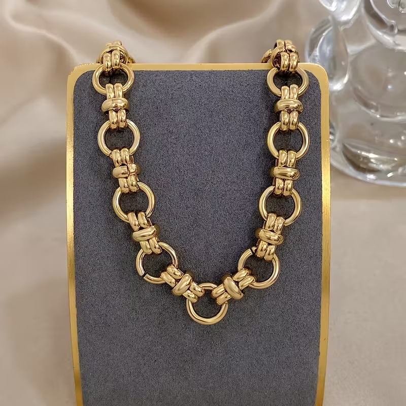 Beautiful Gold Bracelet with Unique Style