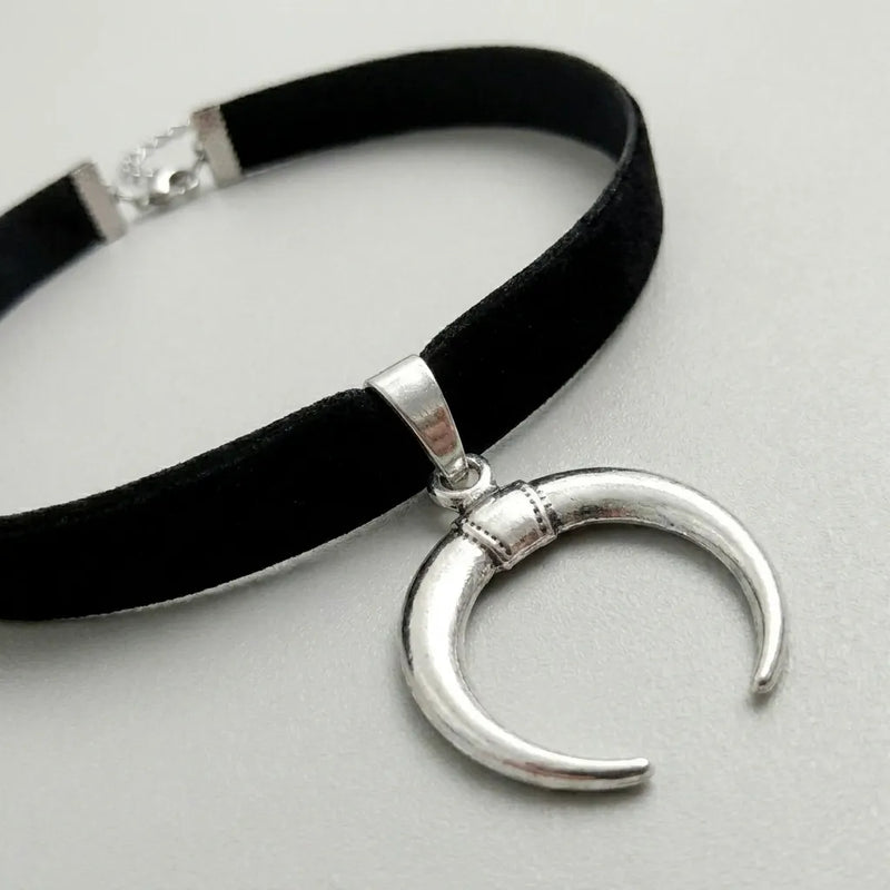 Dark Moon Horn Choker Necklace