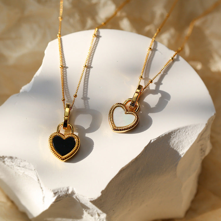 Classic Gold Necklace with Timeless Appeal