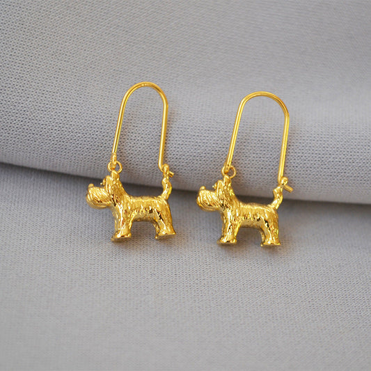 Romantic Gold Earring for Special Moments