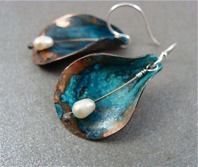 Beautiful Pearl Earring with Unique Style