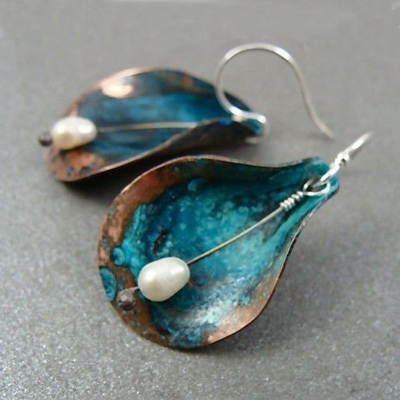 Beautiful Pearl Earring with Unique Style