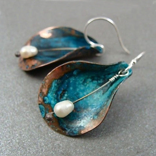 Beautiful Pearl Earring with Unique Style
