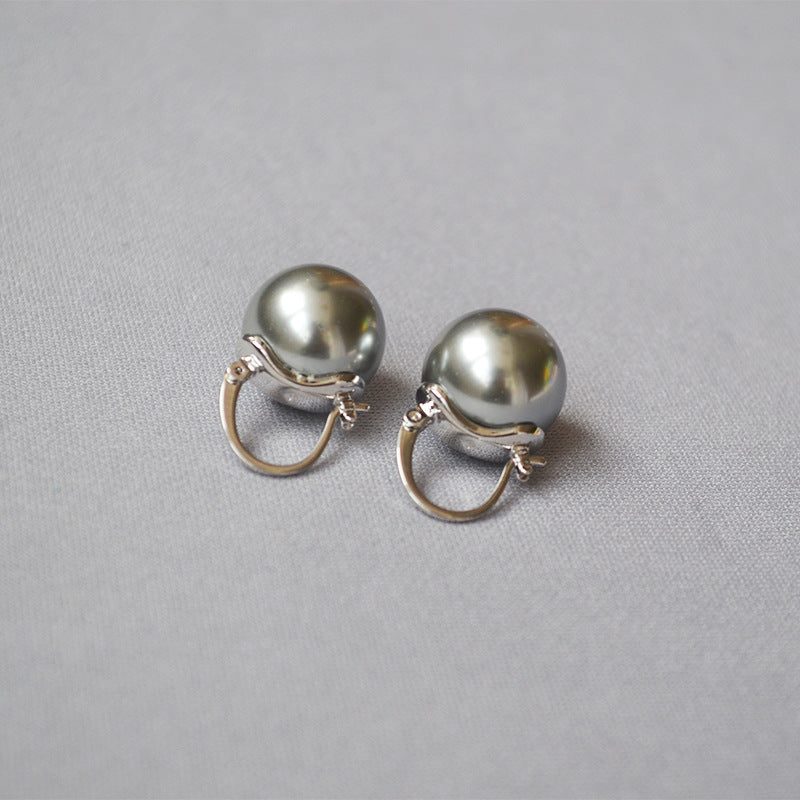 Delicate Artisan Pearl Earring