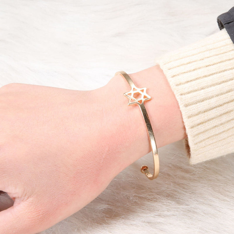 Stunning Bracelet for Daily Wear