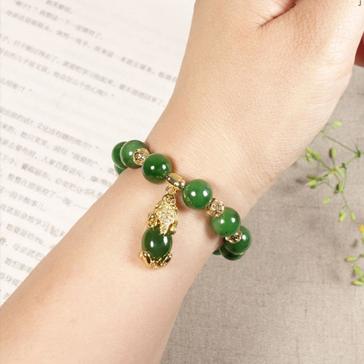 Beautiful Silver Bracelet with Unique Style