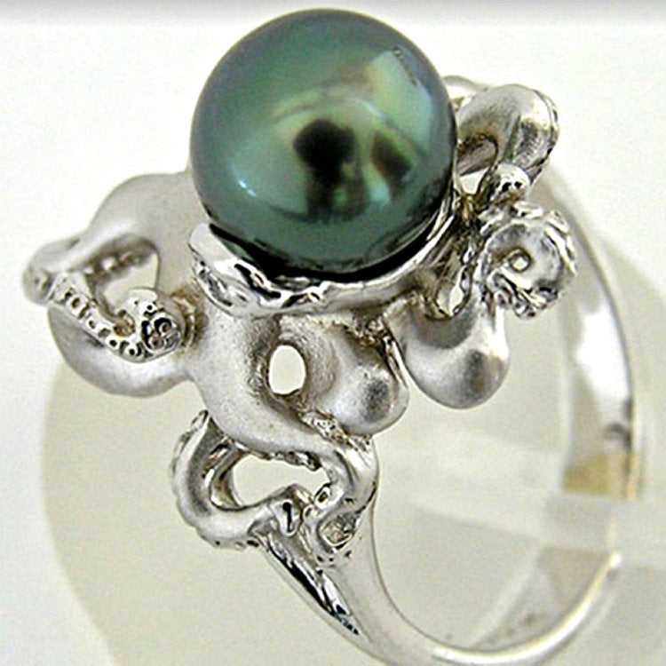 Beautiful Silver Ring with Unique Style