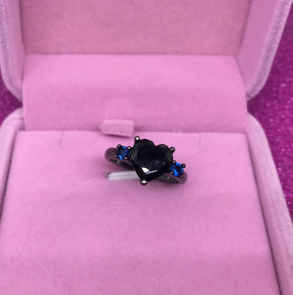 Beautiful Gold Ring with Unique Style