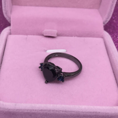 Beautiful Gold Ring with Unique Style