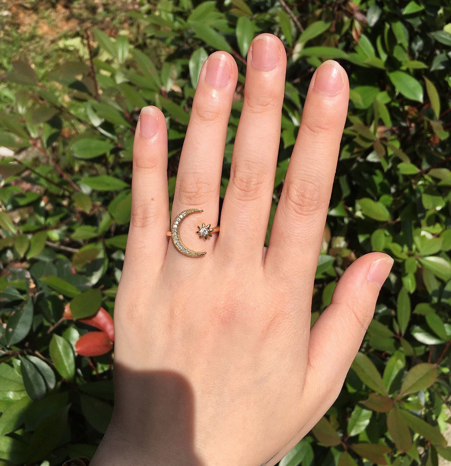 Romantic Gold Ring for Special Moments