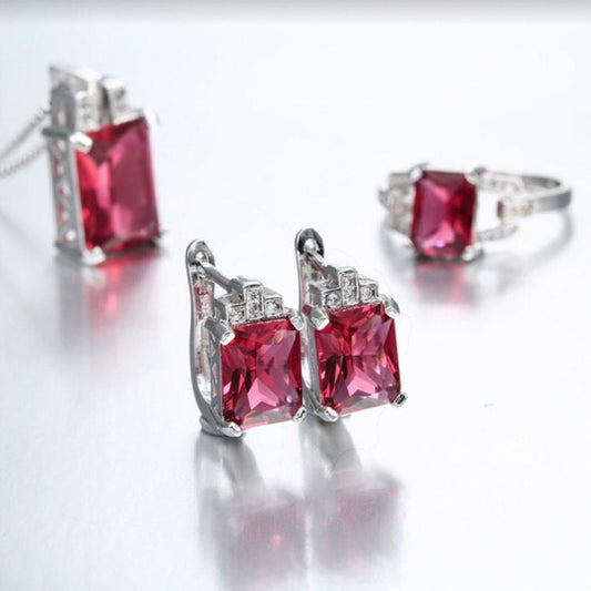 Beautiful Set with Unique Style