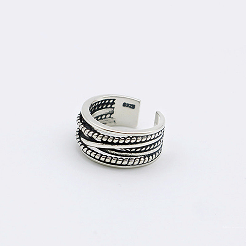 Classic Silver Ring with Timeless Appeal