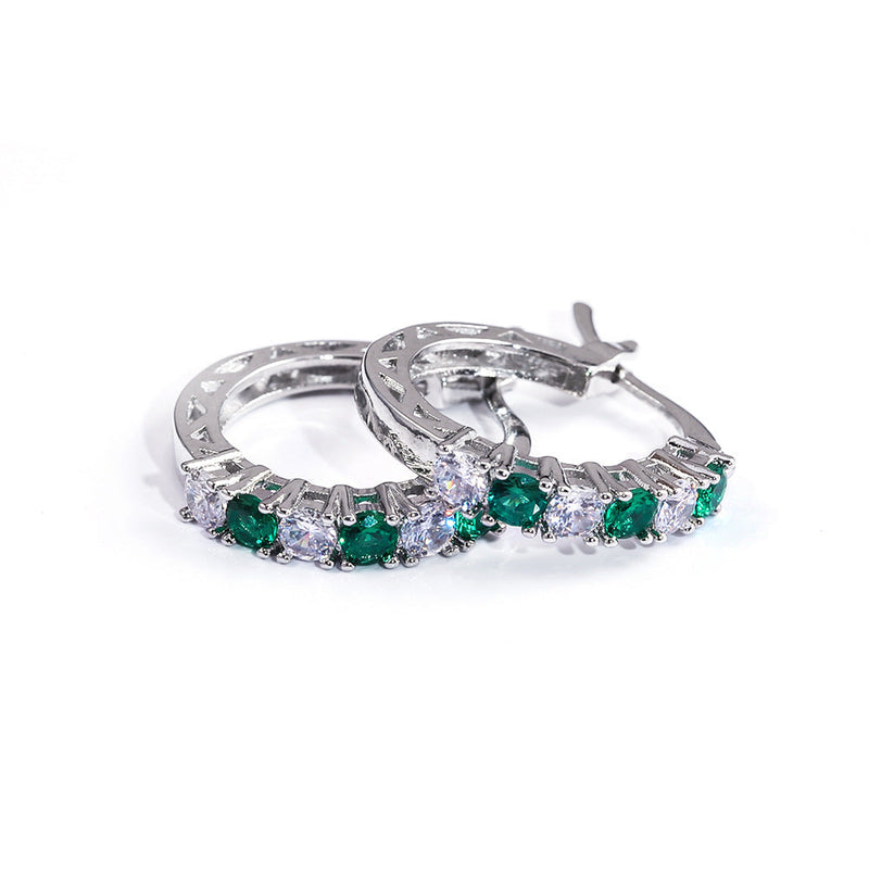 Charming Earring for Any Occasion