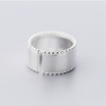 Stunning Silver Ring for Daily Wear