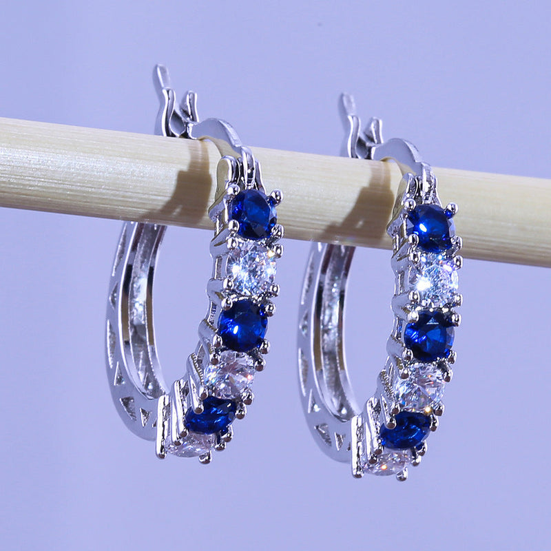 Charming Earring for Any Occasion