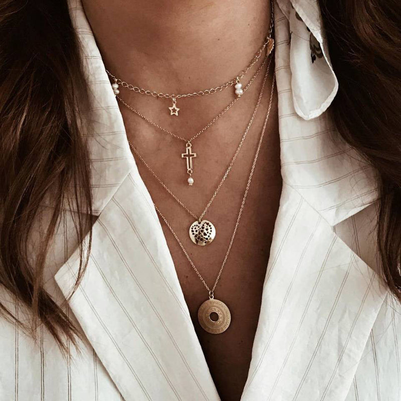Classic Pearl Necklace with Timeless Appeal