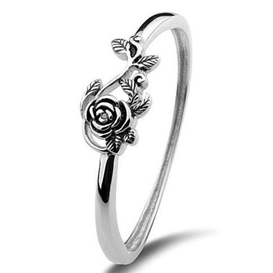 Romantic Silver Ring for Special Moments