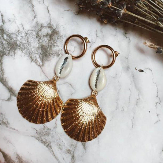 Delicate Artisan Gold Earring