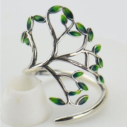 Classic Ring with Timeless Appeal