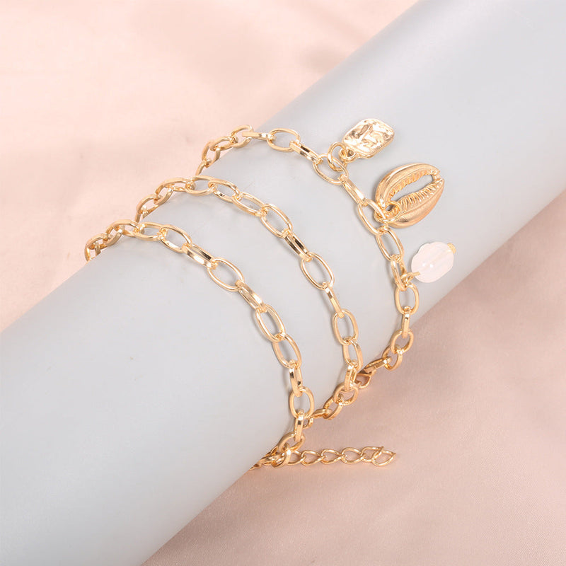 Beautiful Gold Set with Unique Style